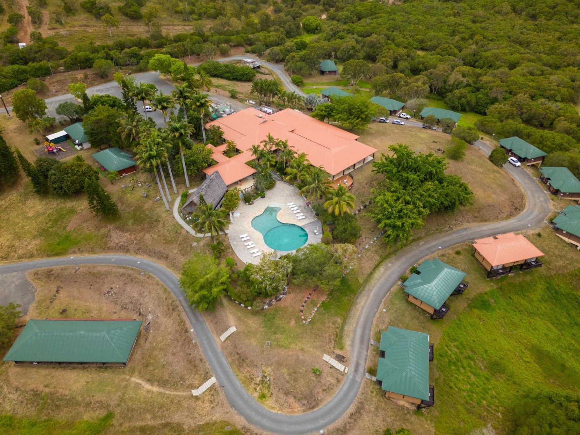 Rivland Resort Païta Exteriör bild